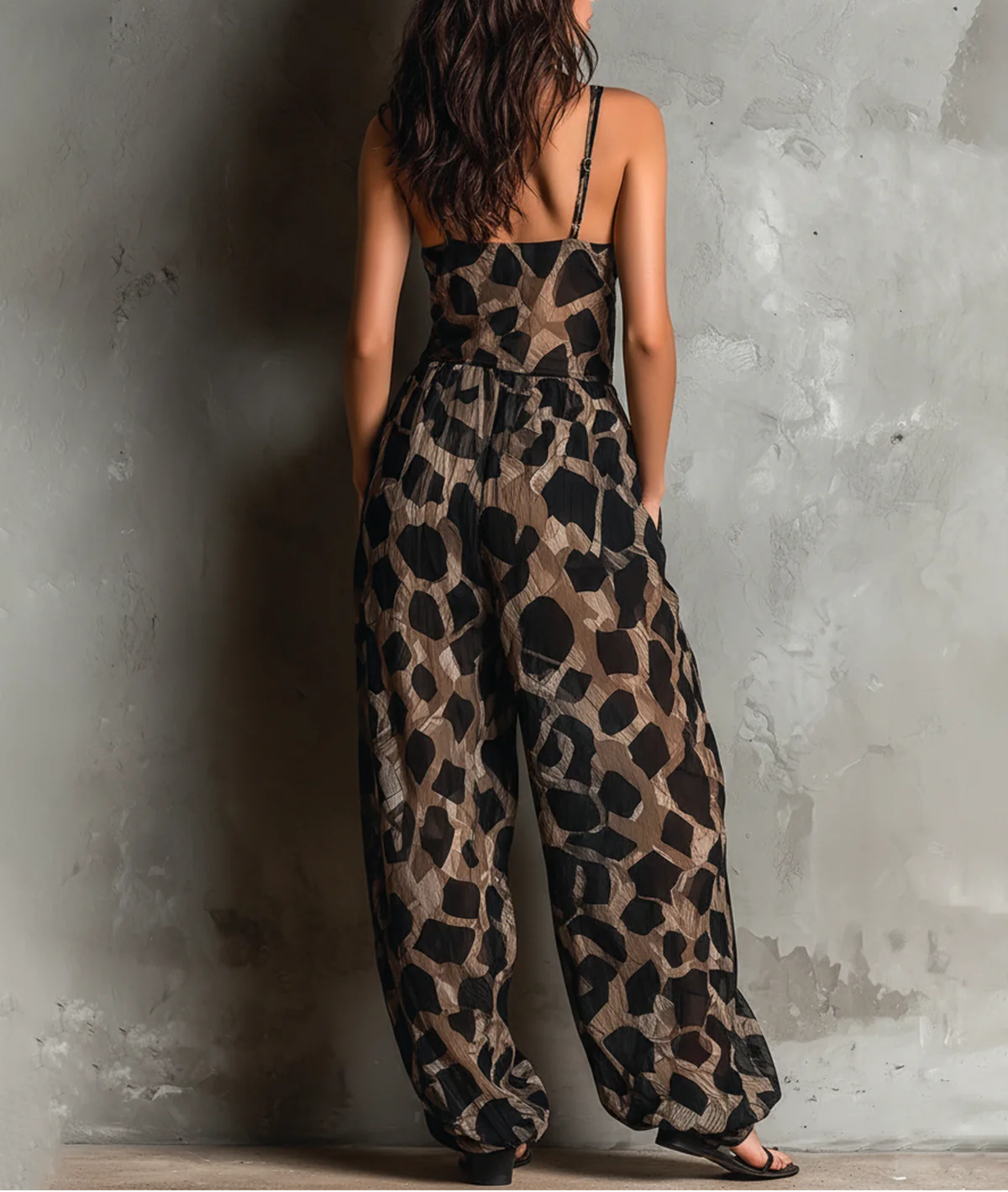 Κατερίνα | Φαρδιά Μαύρη Ολόσωμη Φόρμα με Animal Print